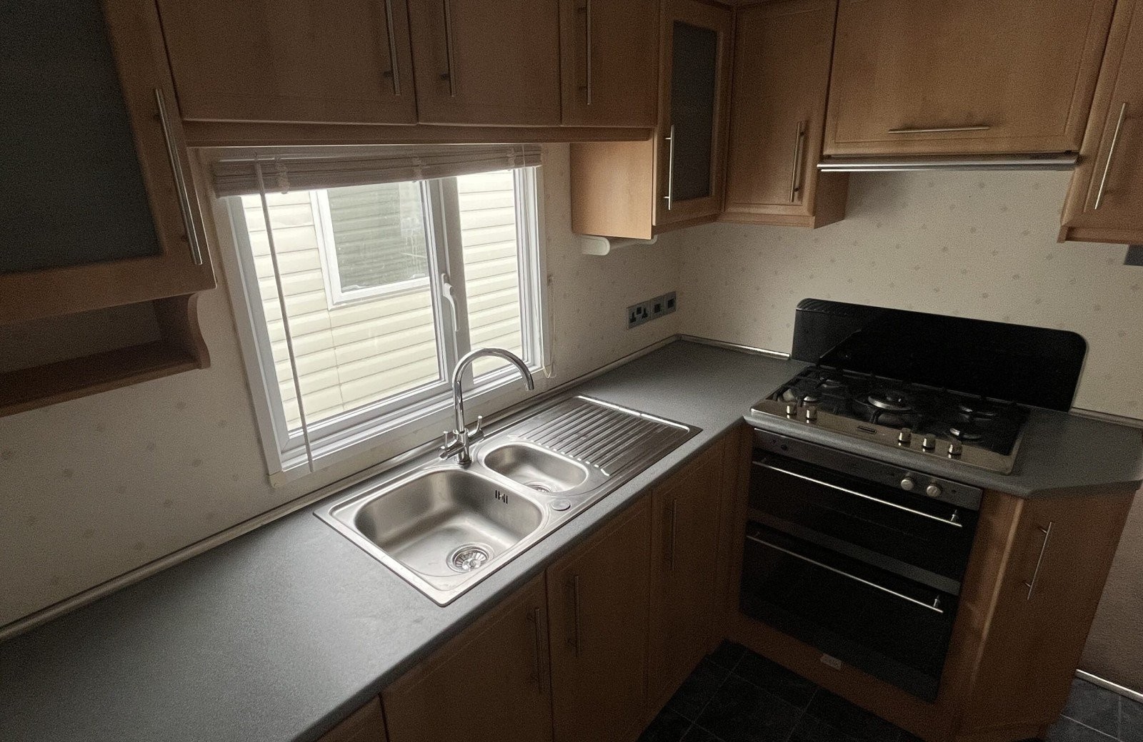 Pemberton Park Lane 3 Bedrooms 54.00 m² 2006 13