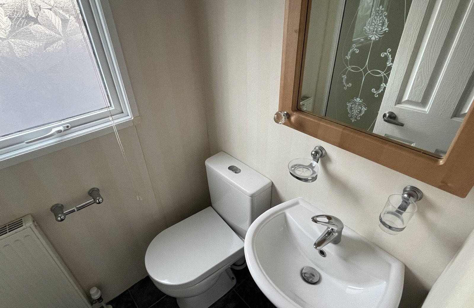 Pemberton Park Lane 3 Bedrooms 54.00 m² 2006 16