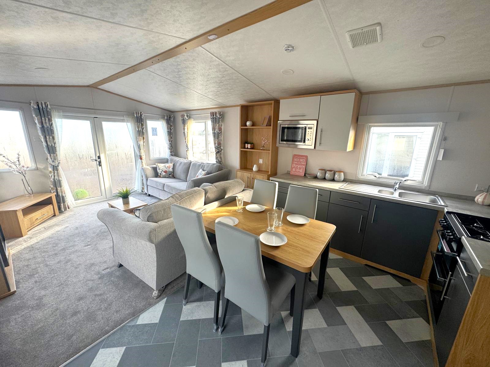Silverdale 2 Bedrooms 43.40 m² 6