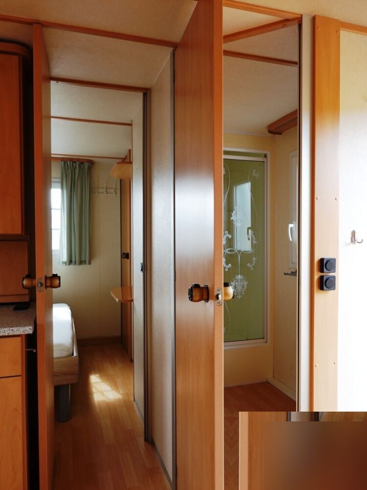 Bürstner 2 Bedrooms 42.00 m² 15