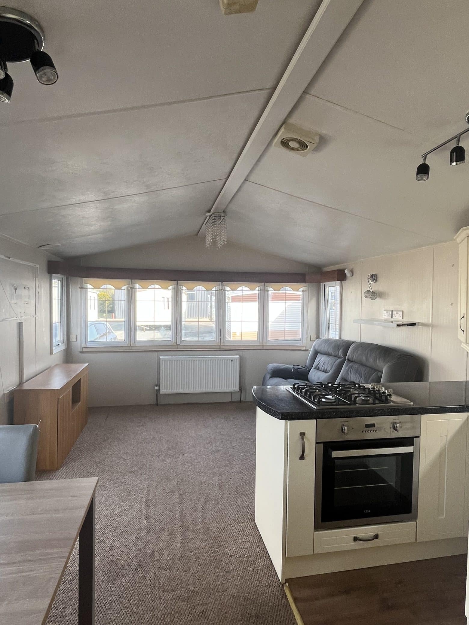 Willerby Granada 2 Bedrooms 38.95 m² 3