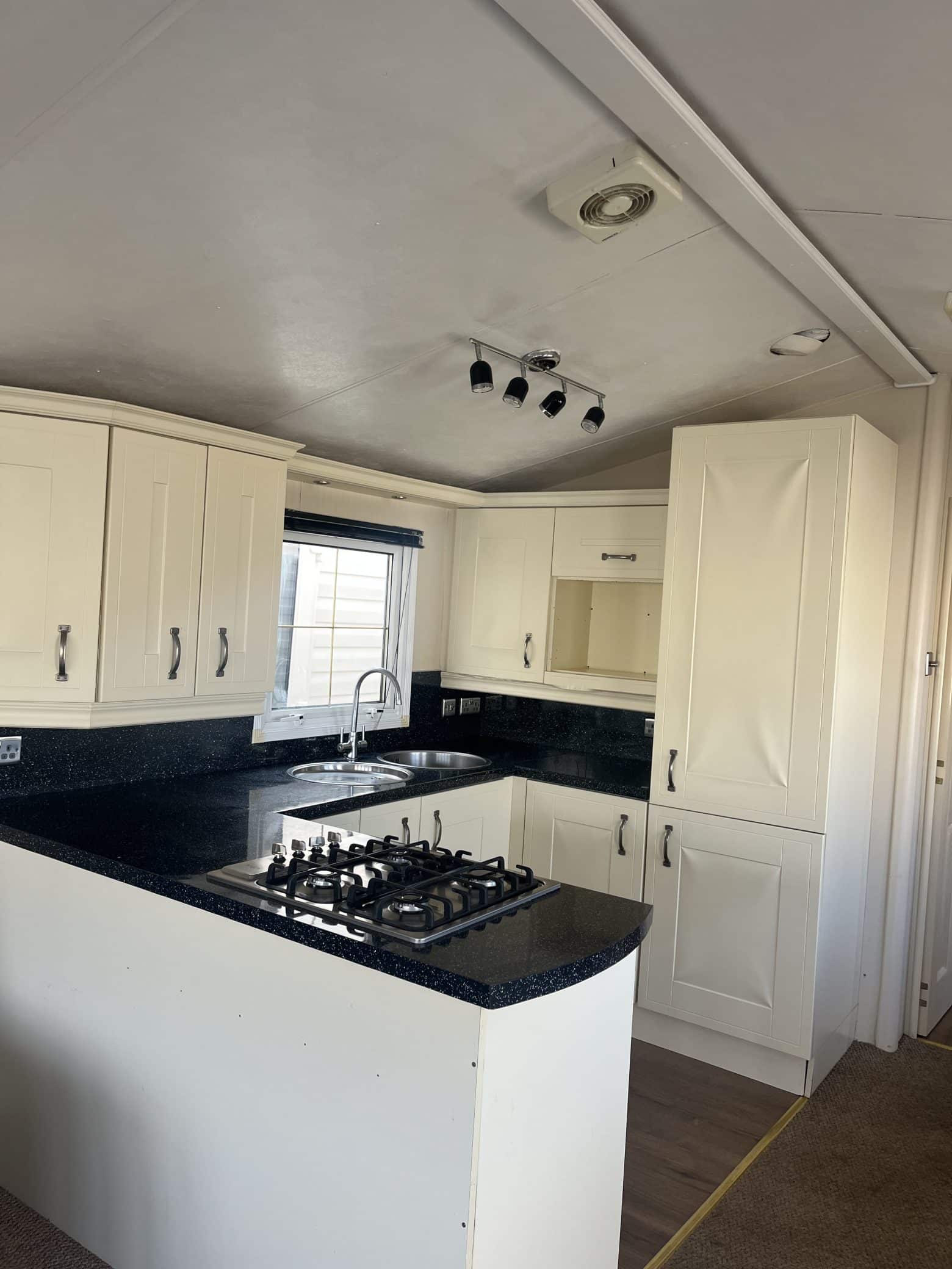 Willerby Granada 2 Bedrooms 38.95 m² 4