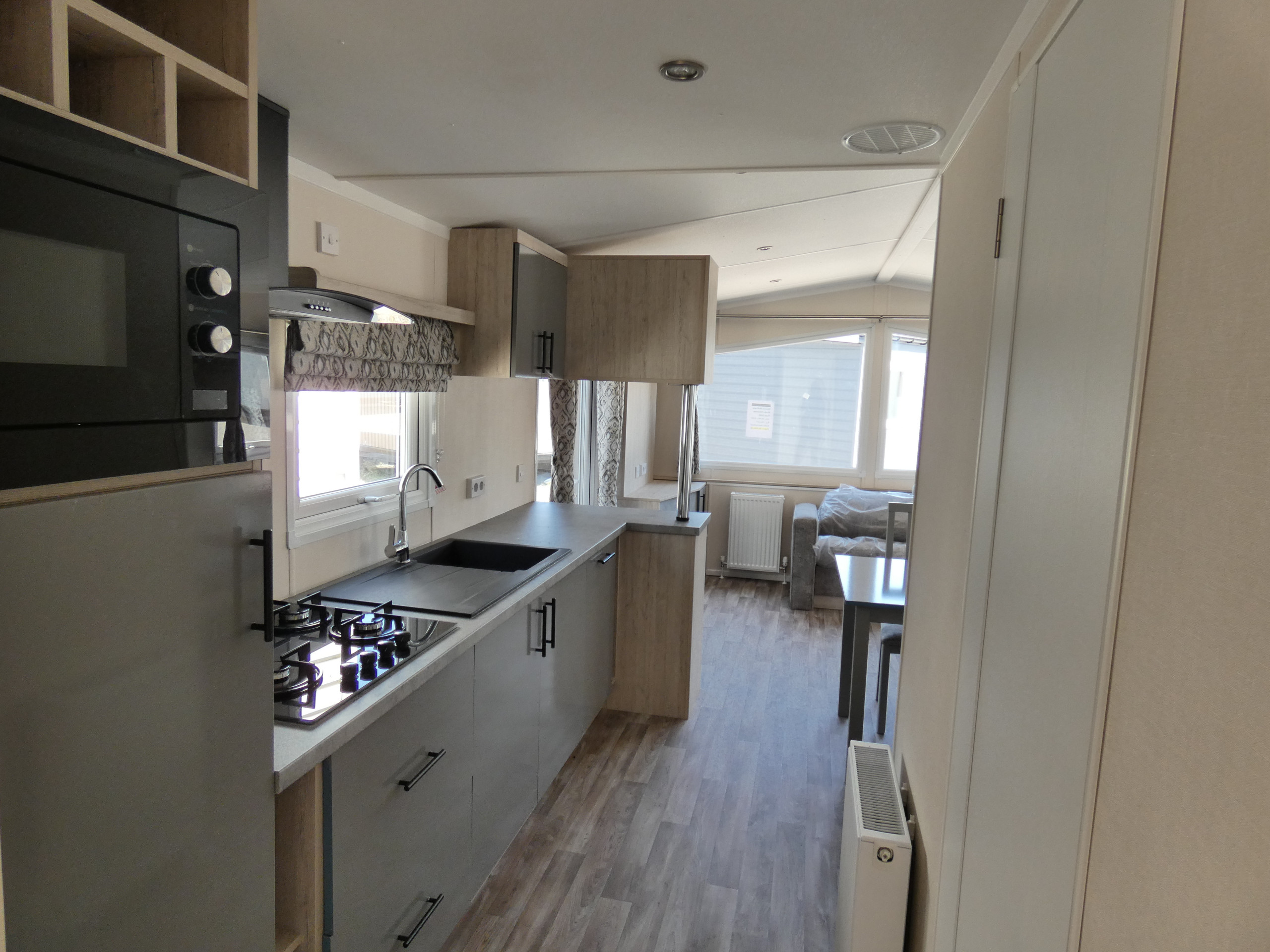 Silverstar 1050 2 Bedrooms 39.90 m² 3