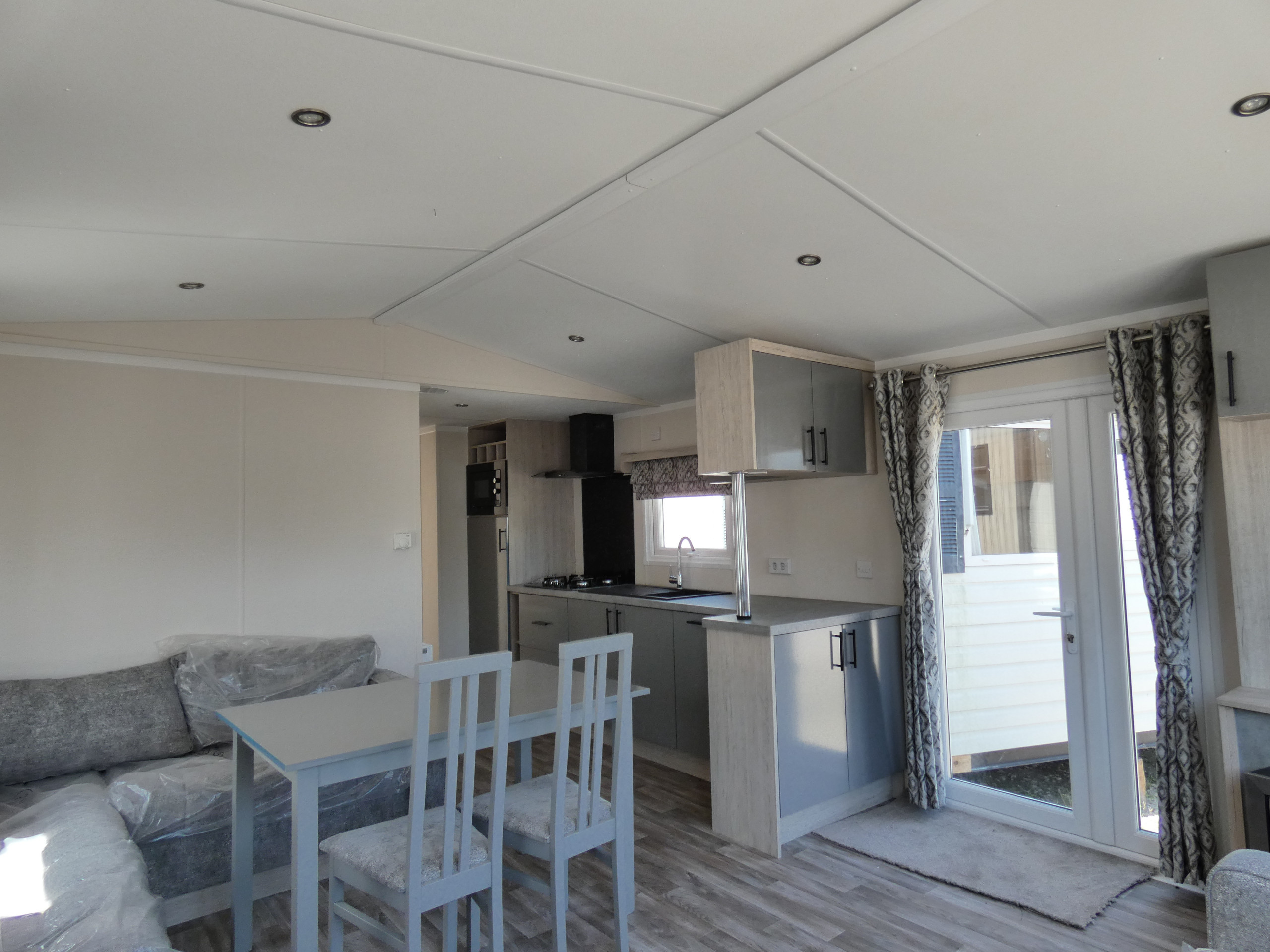 Silverstar 1050 2 Bedrooms 39.90 m² 4