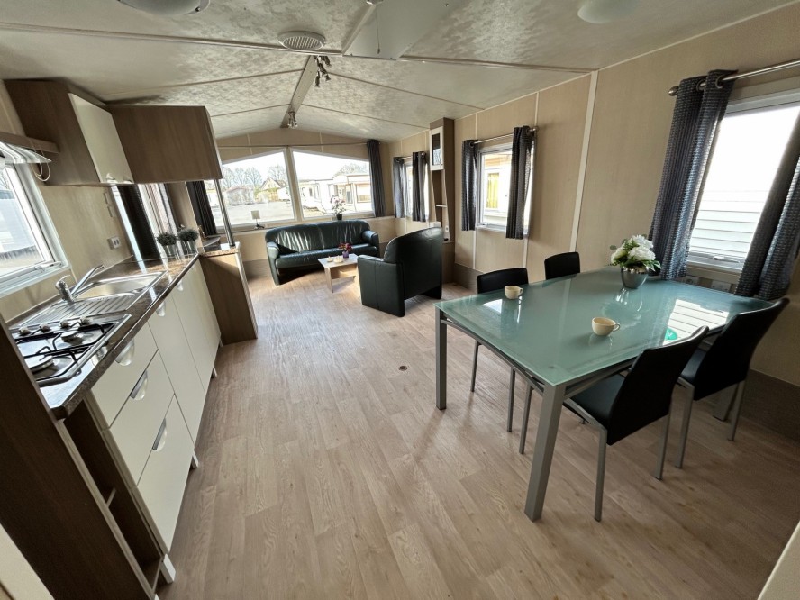 Ultimate Super 2 2 Bedrooms 38.85 m² 2