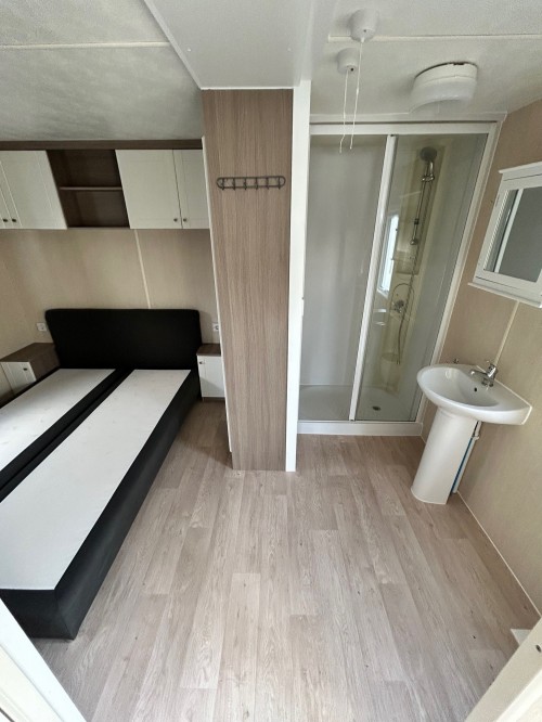 Ultimate Super 2 2 Bedrooms 38.85 m² 10