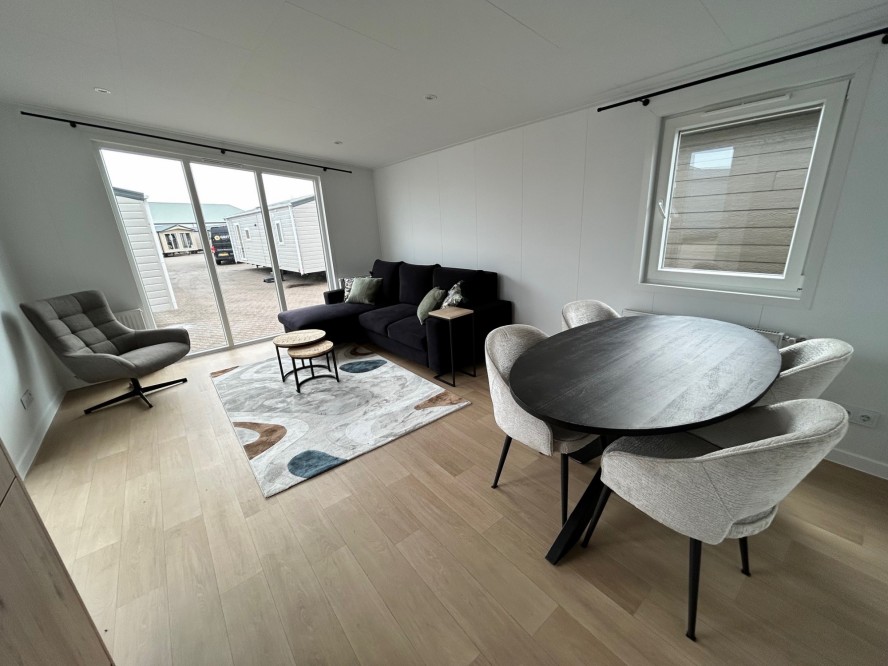 Aurora 2 2 Bedrooms 44.00 m² 3