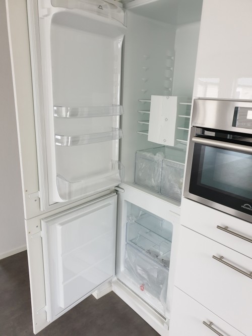 Twin Deluxe 2 2 Bedrooms 77.00 m² 8