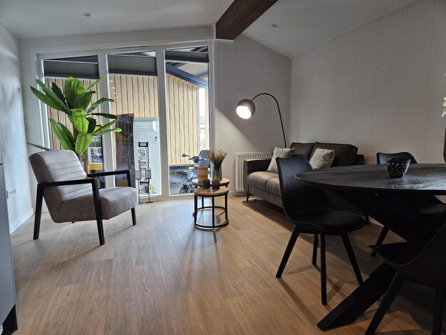 Romantic Square 2 2 Bedrooms 40.00 m² 3