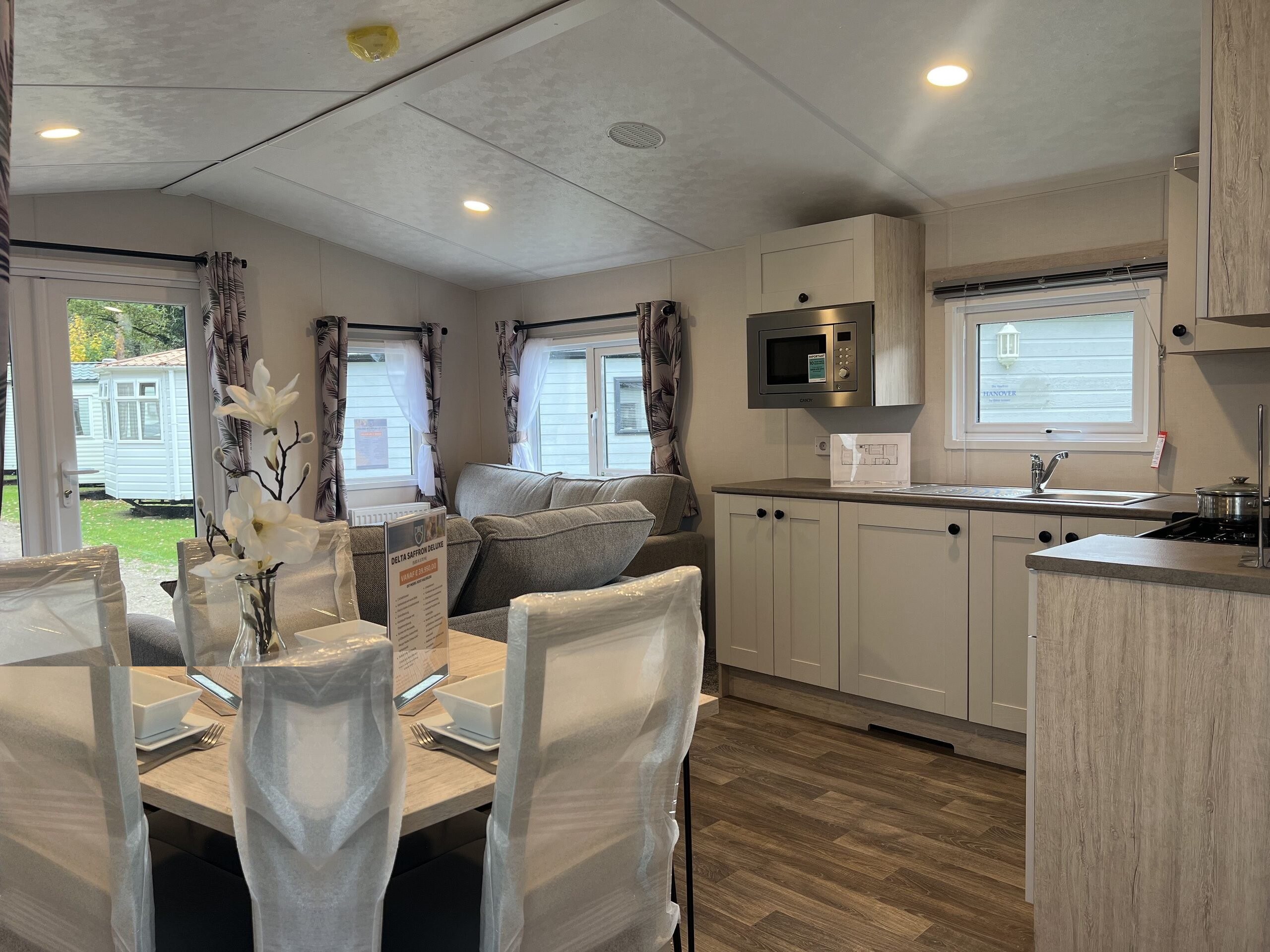 Delta Saffron Deluxe 2 Dormitorios 36,26 m² 5
