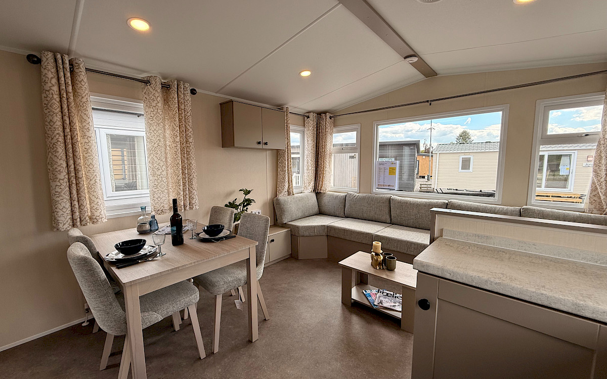 Flore 2 Bedrooms 33.30 m² 6