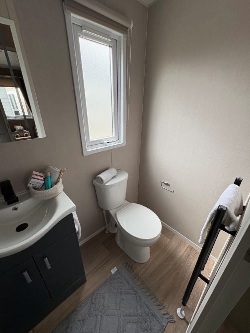 Nordik Jubilee 2 with Peninsula Kitchen 2 Bedrooms 42.80 m² 18