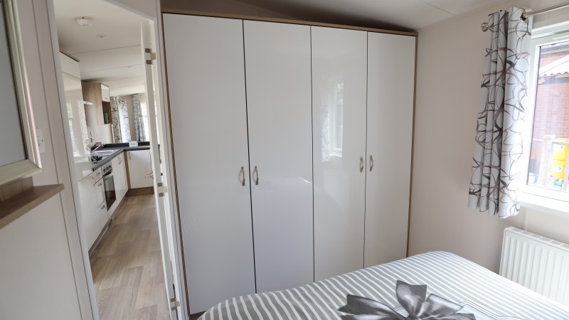 Marquise 1100 2 Bedrooms 41.80 m² 4