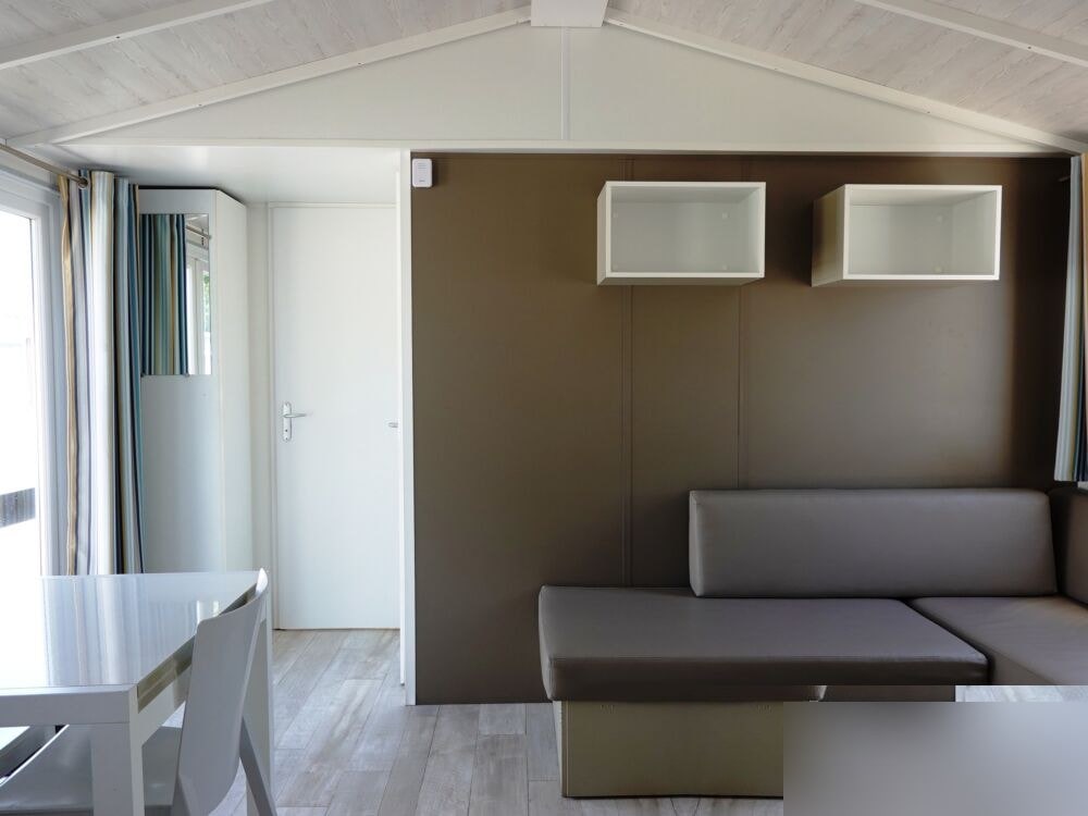 IRM Super Titania 2 Bedrooms 31.98 m² 5