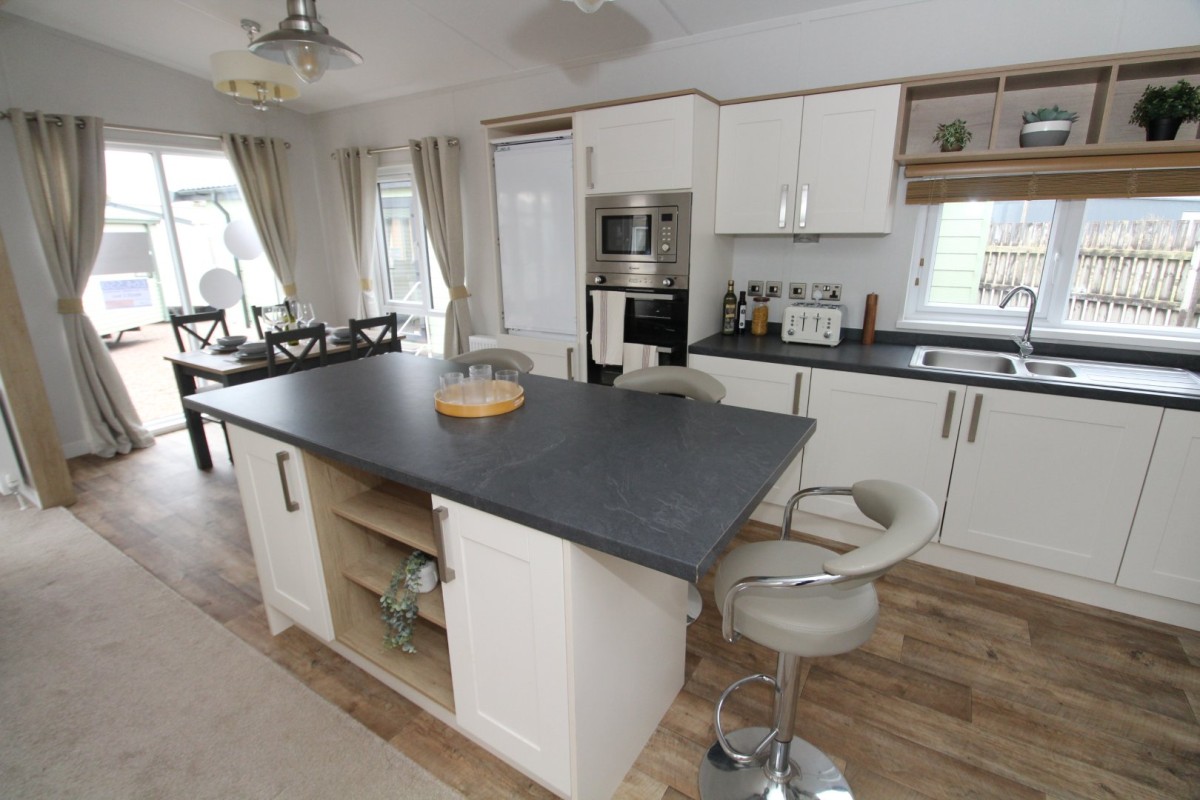 Sunseeker Sensation 2 Bedrooms 74.32 m² 8