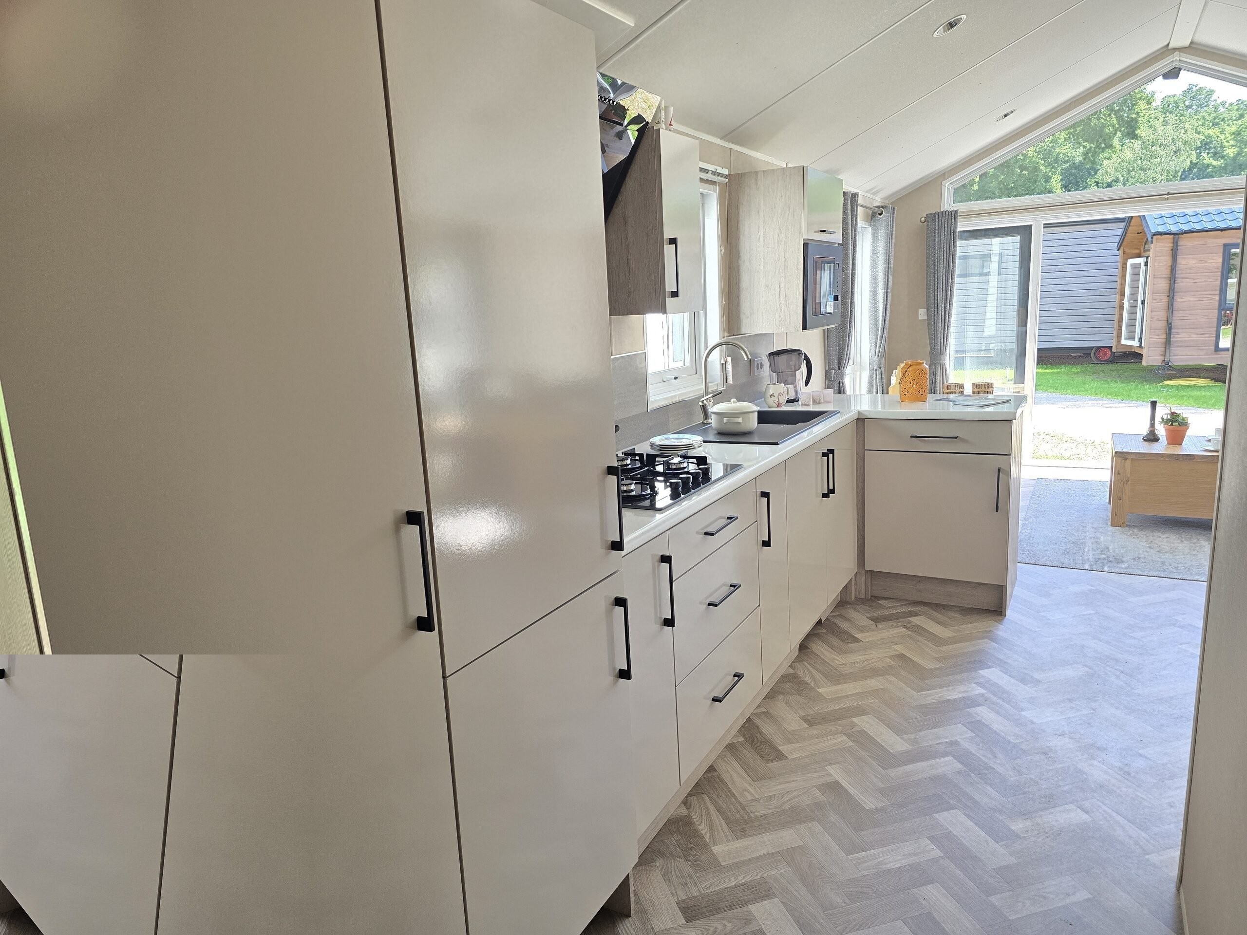 Delta Sky 2 Bedrooms 44.00 m² 11
