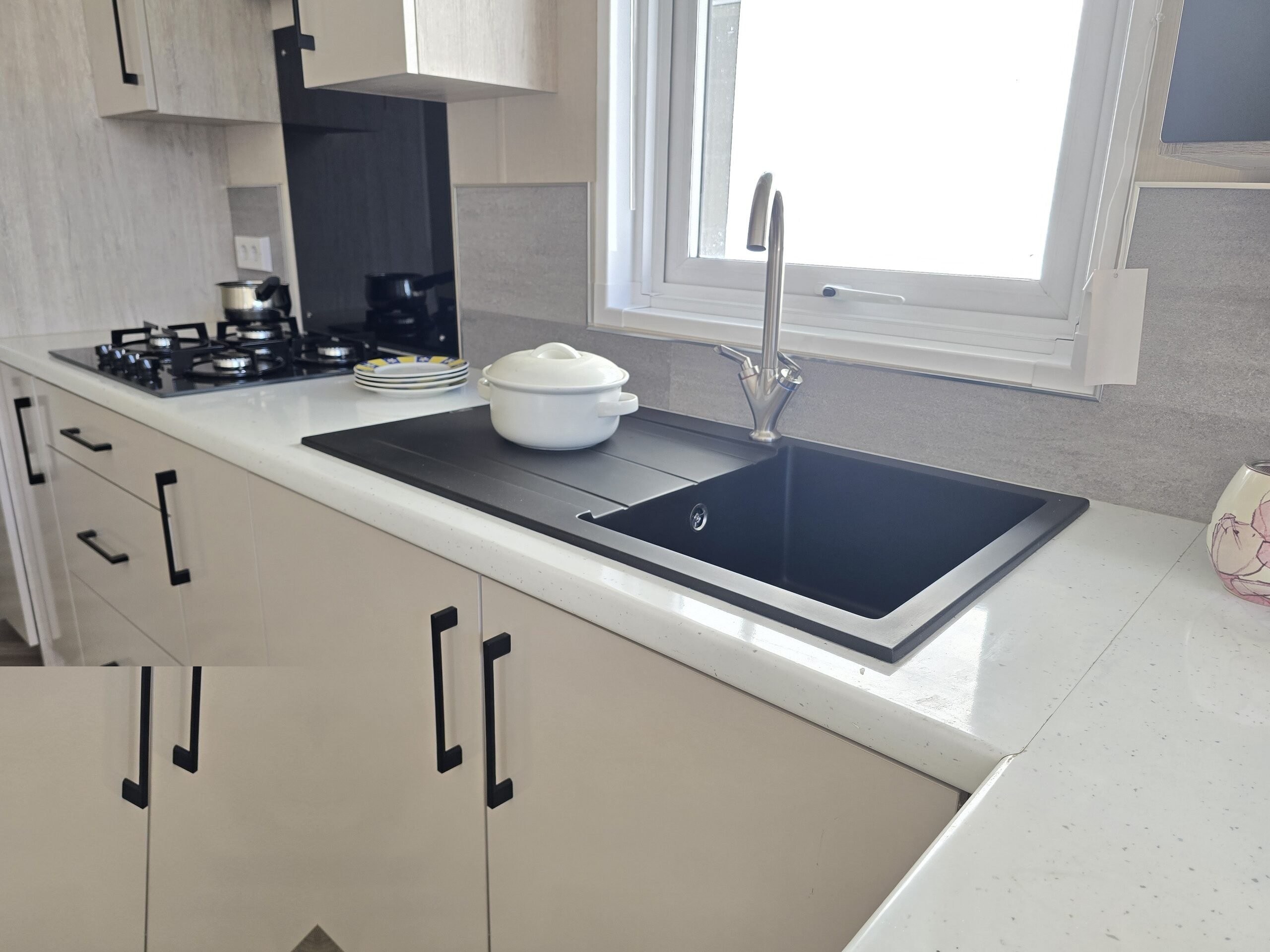 Delta Sky 2 Bedrooms 44.00 m² 10