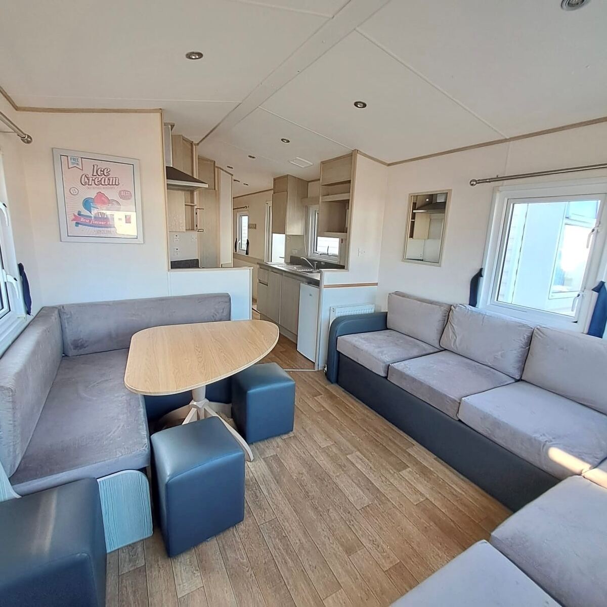 ABI Oakley 3 Bedrooms 33.46 m² 2016 5
