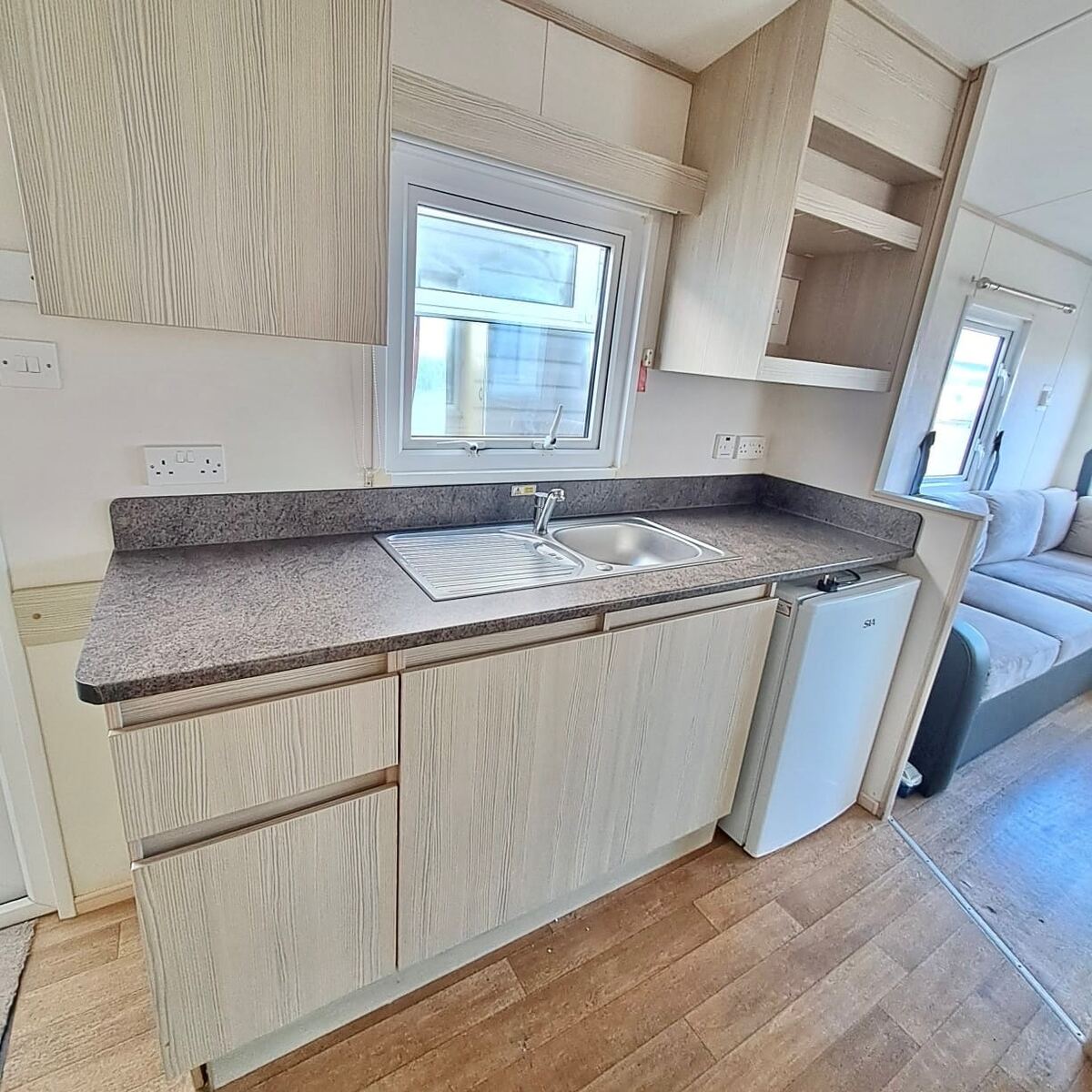 ABI Oakley 3 Bedrooms 33.46 m² 2016 6