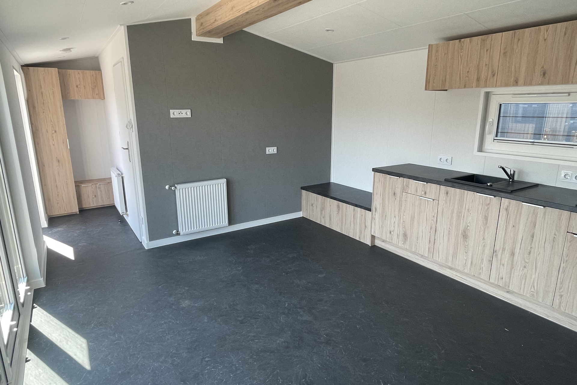 Sala Central 2 Bedrooms 40.00 m² 6