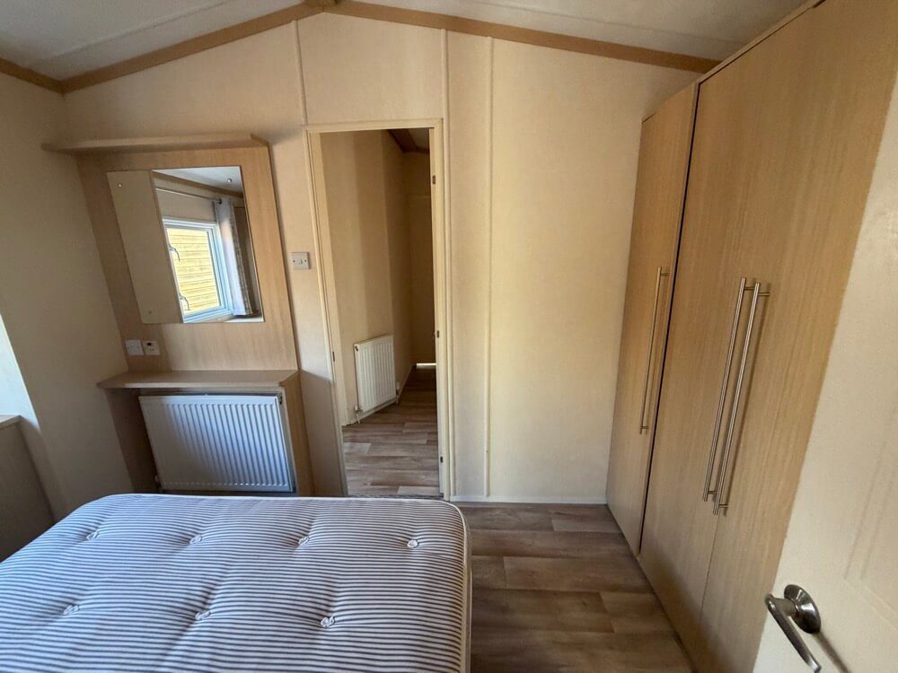 UK 44 2 Bedrooms 42.00 m² 11