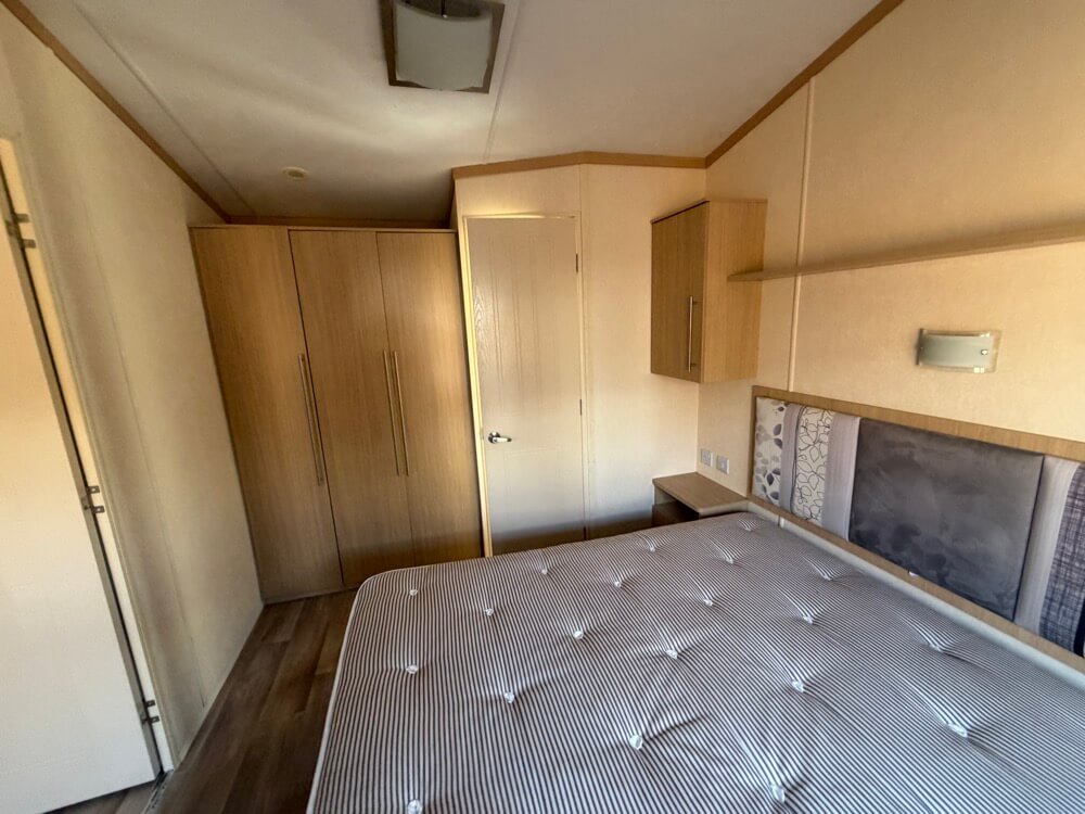 UK 44 2 Bedrooms 42.00 m² 12