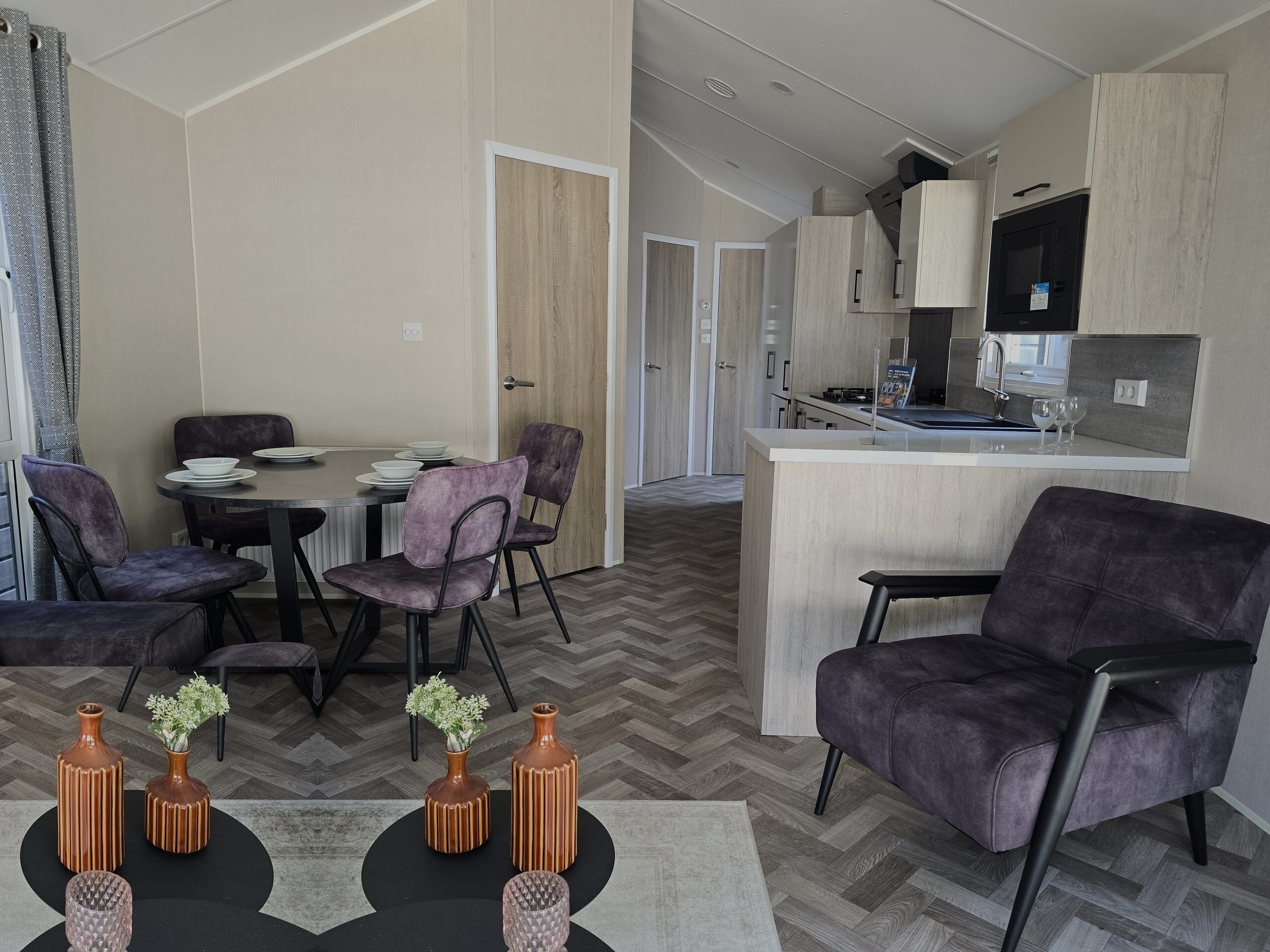 Delta Sky 2 Bedrooms 40.70 m² 9