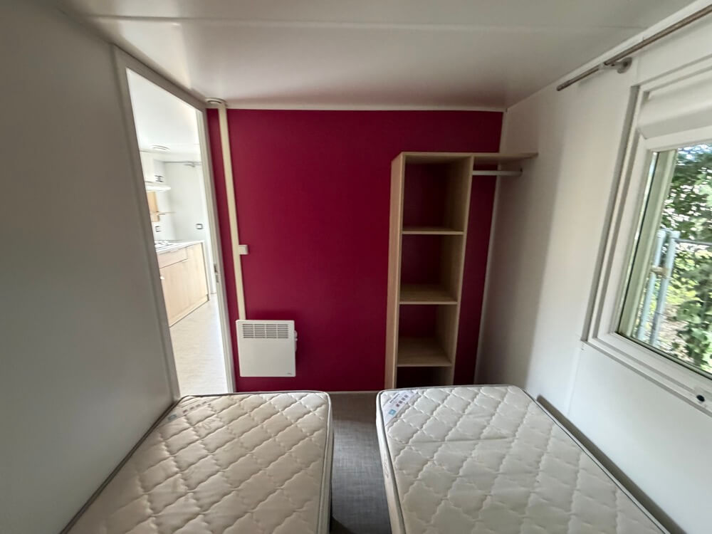 R 24 Integrated Terrace 2 Bedrooms 32.00 m² 2015 12
