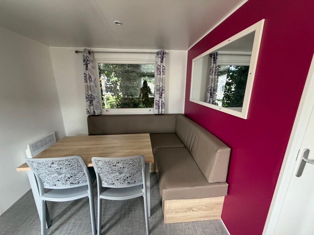 R 24 Integrated Terrace 2 Bedrooms 32.00 m² 2015 5
