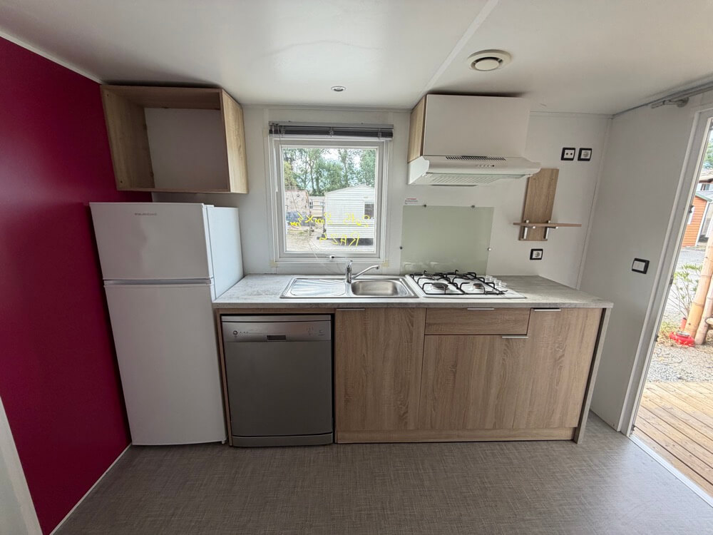 R 24 Integrated Terrace 2 Bedrooms 32.00 m² 2015 7