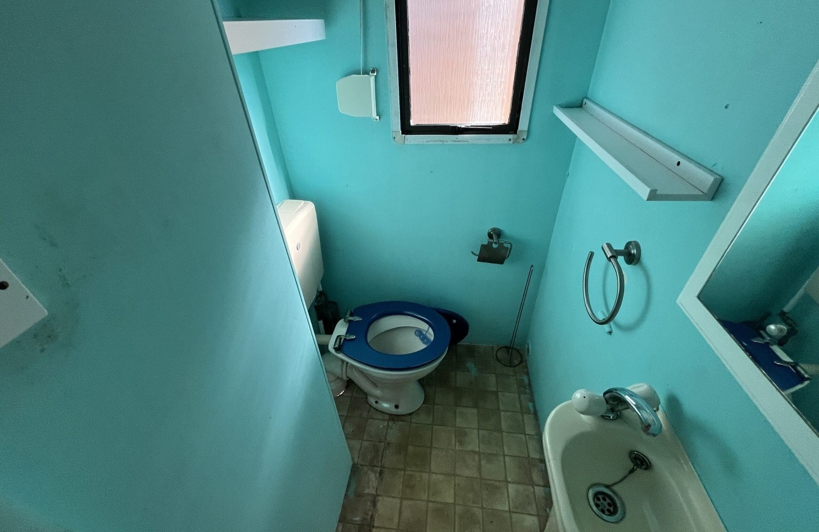 Atlas Debonair 2000 3 Bedrooms 37.00 m² 12