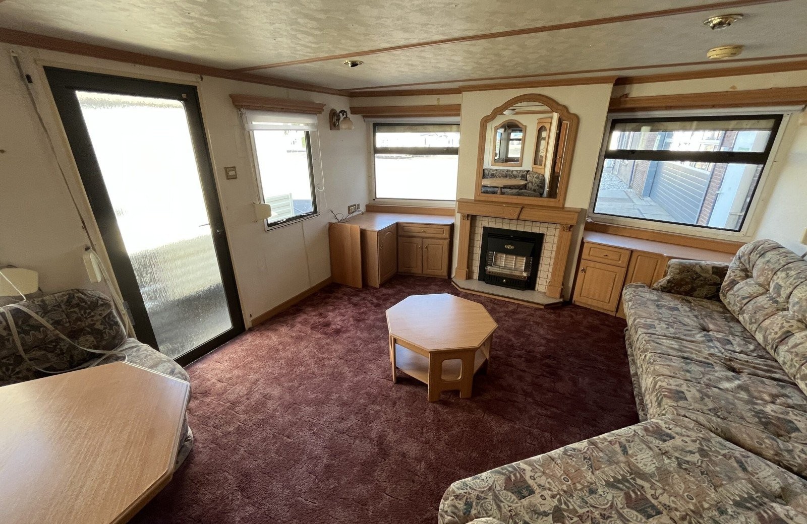 Atlas Debonair 2000 3 Bedrooms 37.00 m² 5