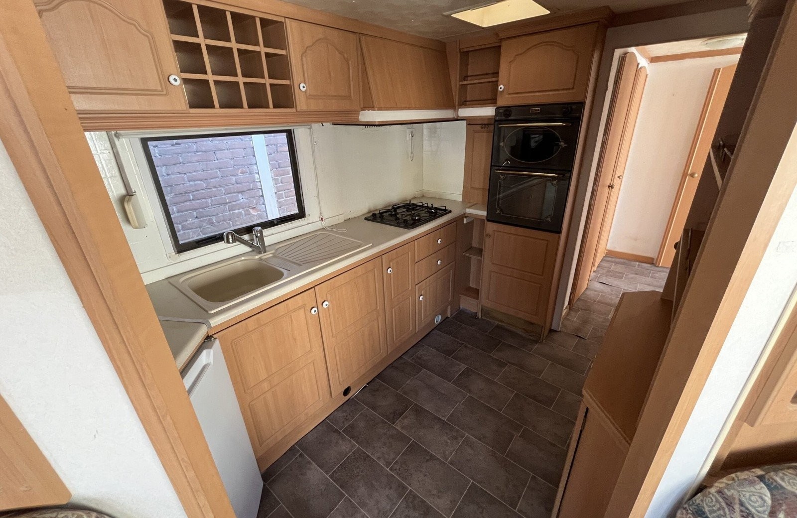 Atlas Debonair 2000 3 Bedrooms 37.00 m² 8