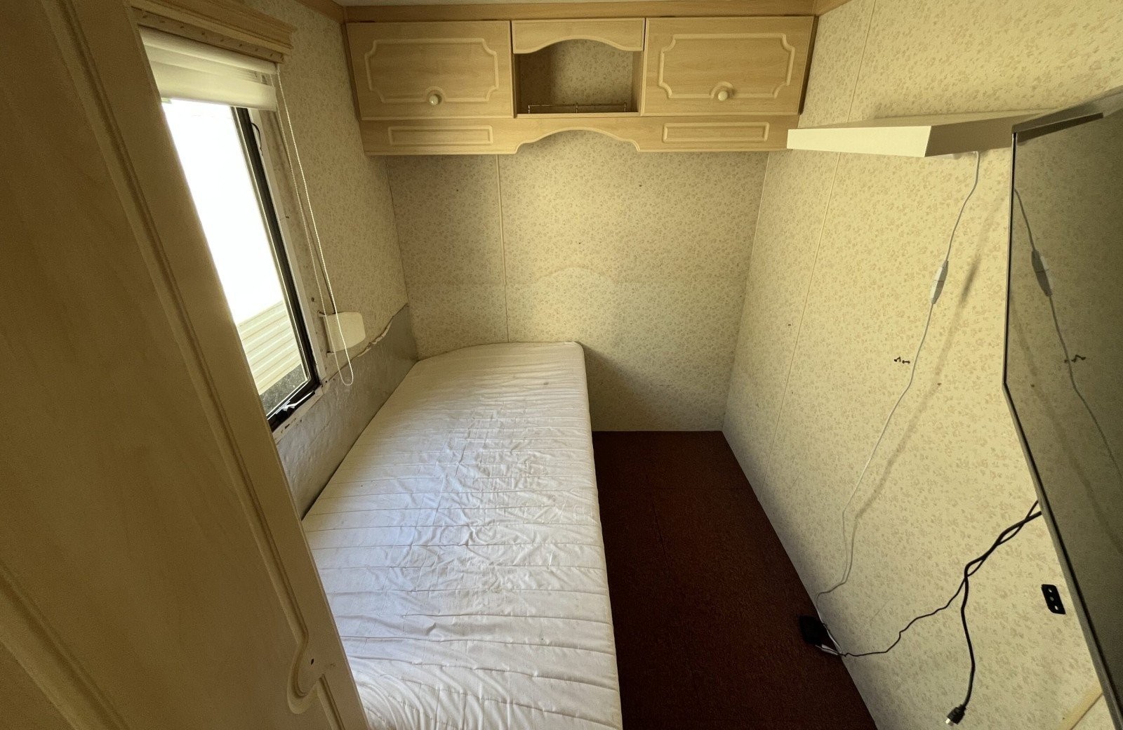 Atlas Debonair 2000 3 Bedrooms 37.00 m² 10
