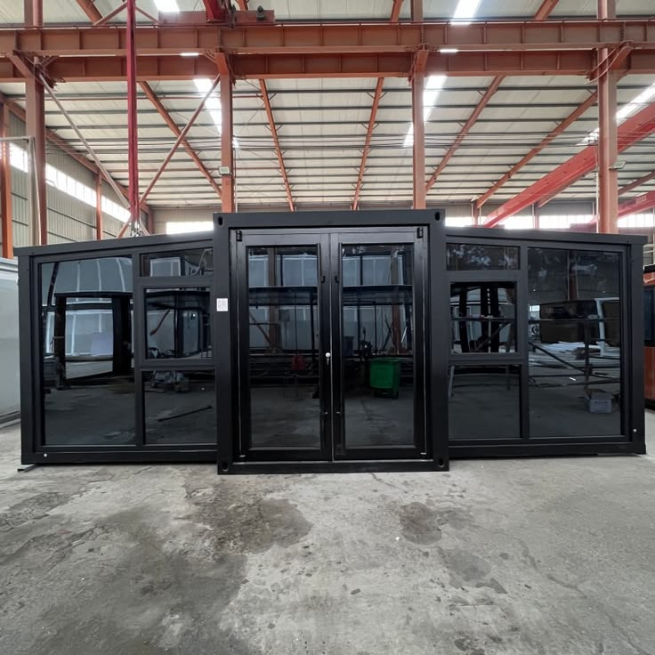 Expandable Container Double-Wing 20 ft (37 m²) 14