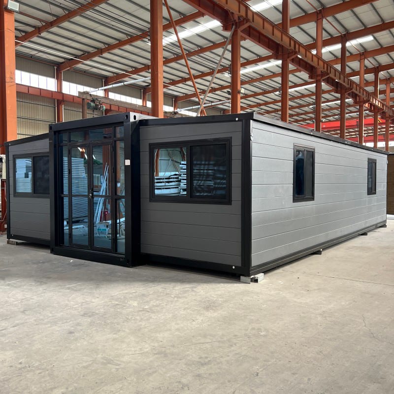Container Expansível Premium 30 pés · Duplo Térreo (112 m²) 12