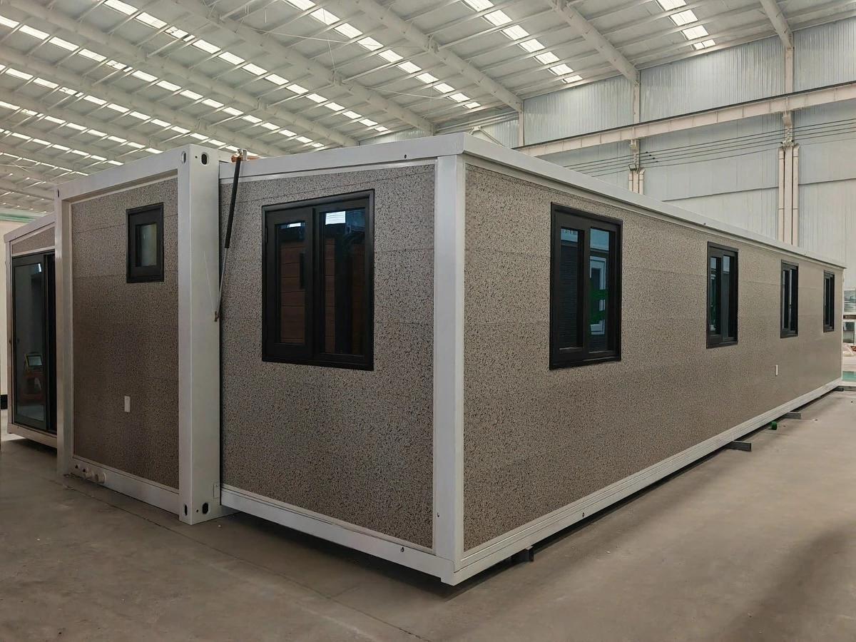 Expandable Container Premium 40 ft (72 m²) 17