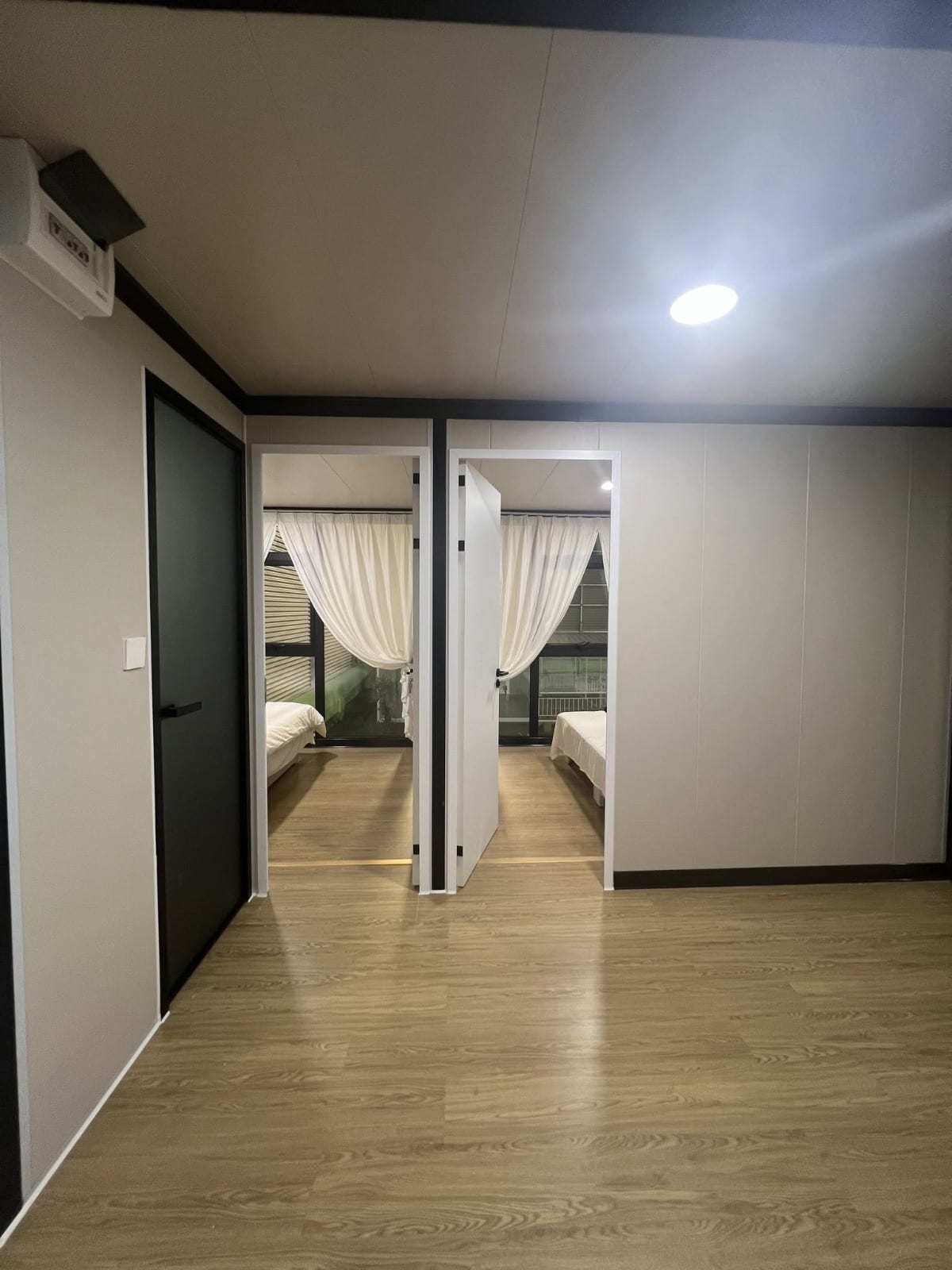 Contenedor Expandible Standard Compacto 20 pies · Doble Dúplex (55 m²) 9