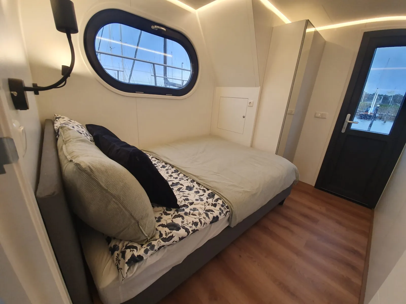 Interior de casa flotante Green Village — vista 5